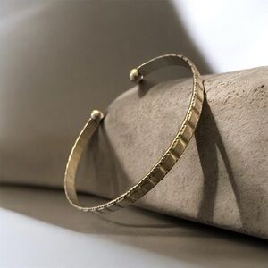 Elegant Silver Bangle Bracelet